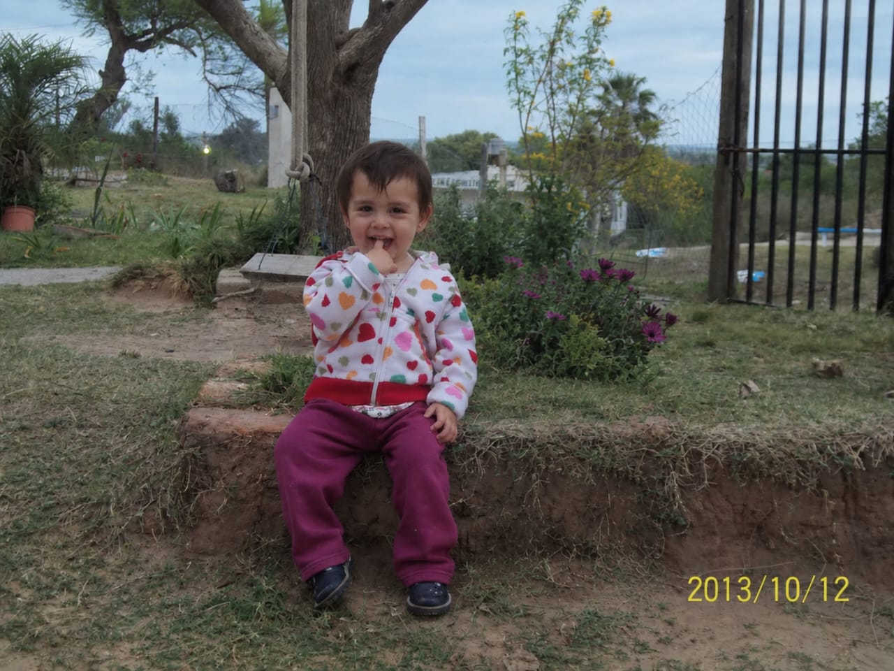 Julieta disfrutando de un día al aire libre